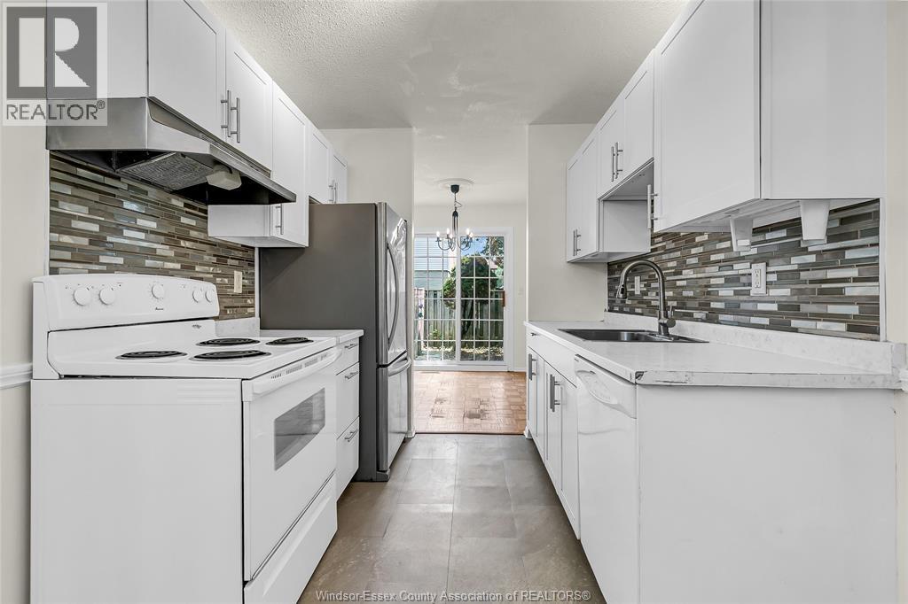 Photo 9 of 1366 Bayswater Crescent, Windsor ON