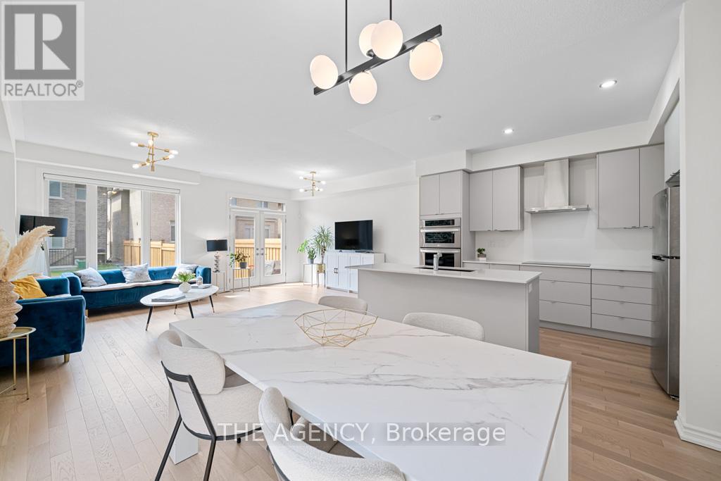 Photo 10 of 52 Velvet Drive, Whitby ON