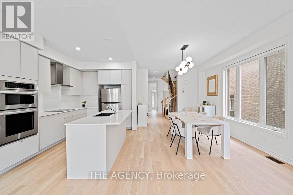 Photo 11 of 52 Velvet Drive, Whitby ON