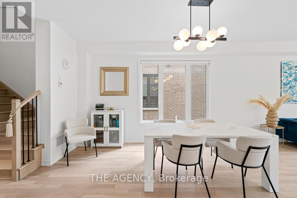 Photo 9 of 52 Velvet Drive, Whitby ON