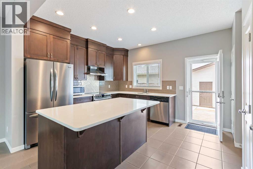 Photo 14 of 2092 New Brighton Park Se, Calgary AB