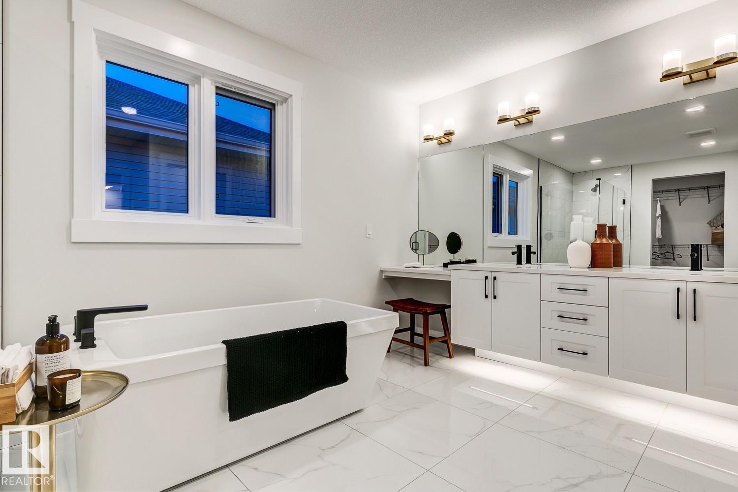 128 JENNIFER CR, St. Albert