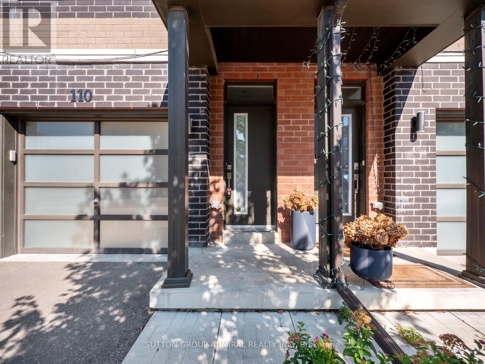 Photo 2 of 110 Dalhousie Street, Vaughan ON
