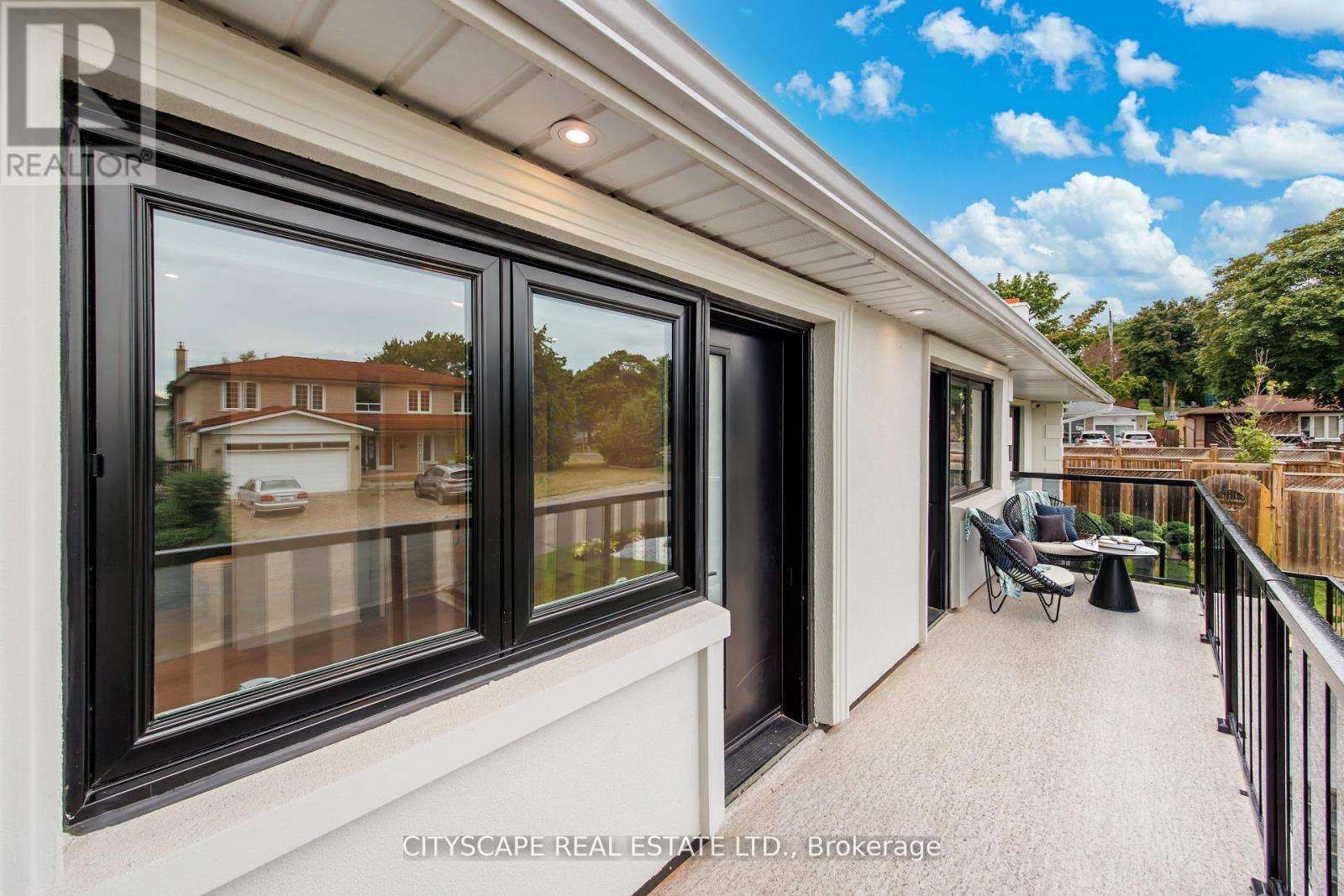 Photo 20 of 6 Portree Crescent, Markham ON