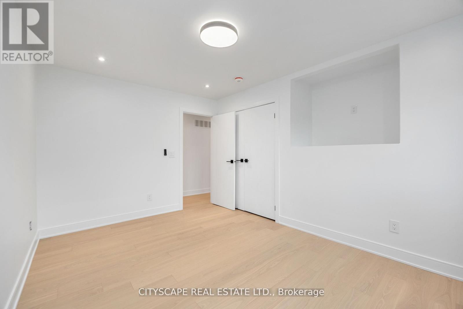 Photo 23 of 6 Portree Crescent, Markham ON