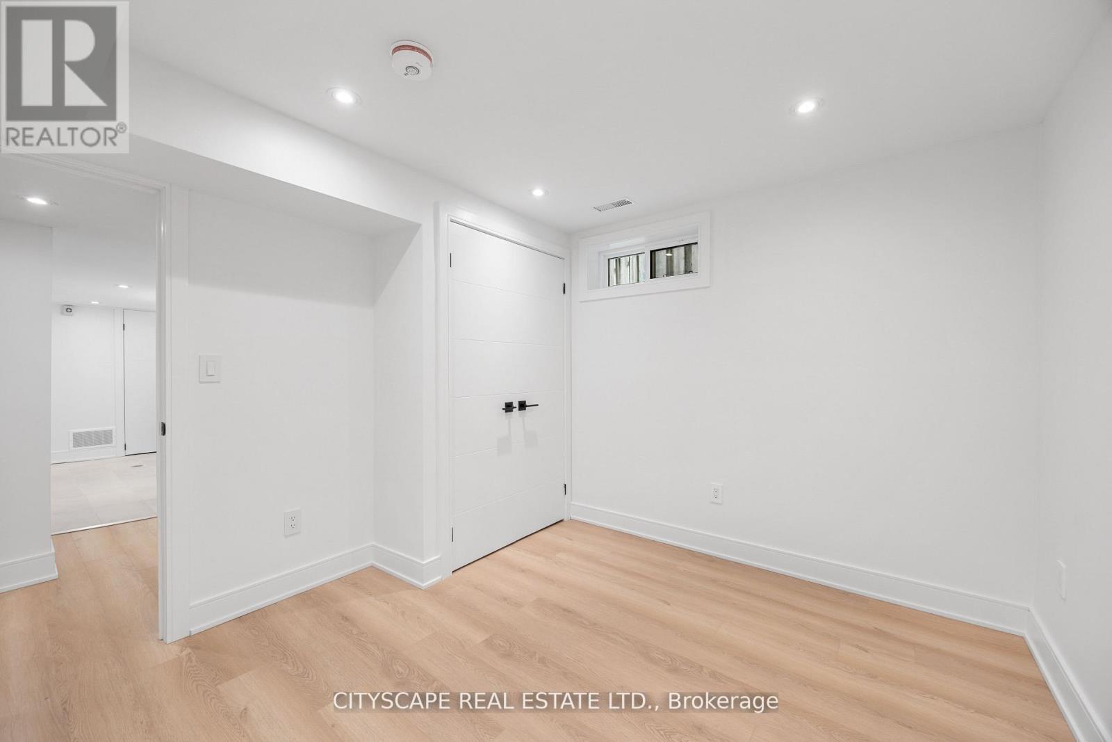 Photo 38 of 6 Portree Crescent, Markham ON