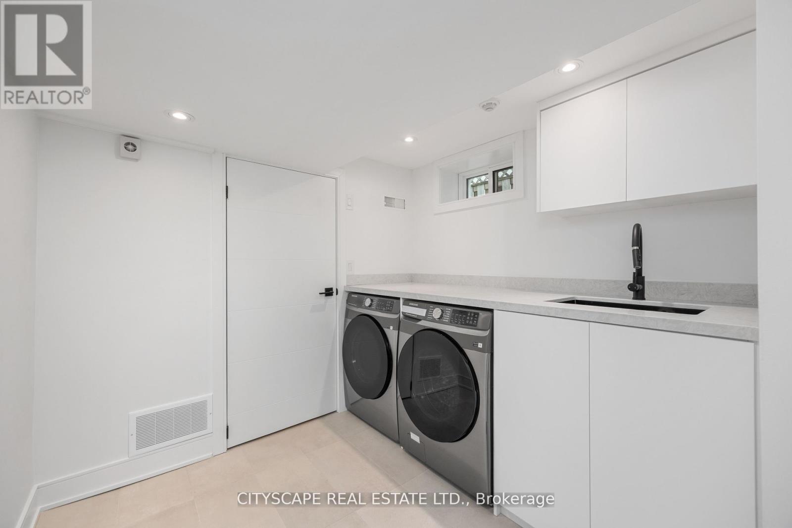 Photo 41 of 6 Portree Crescent, Markham ON