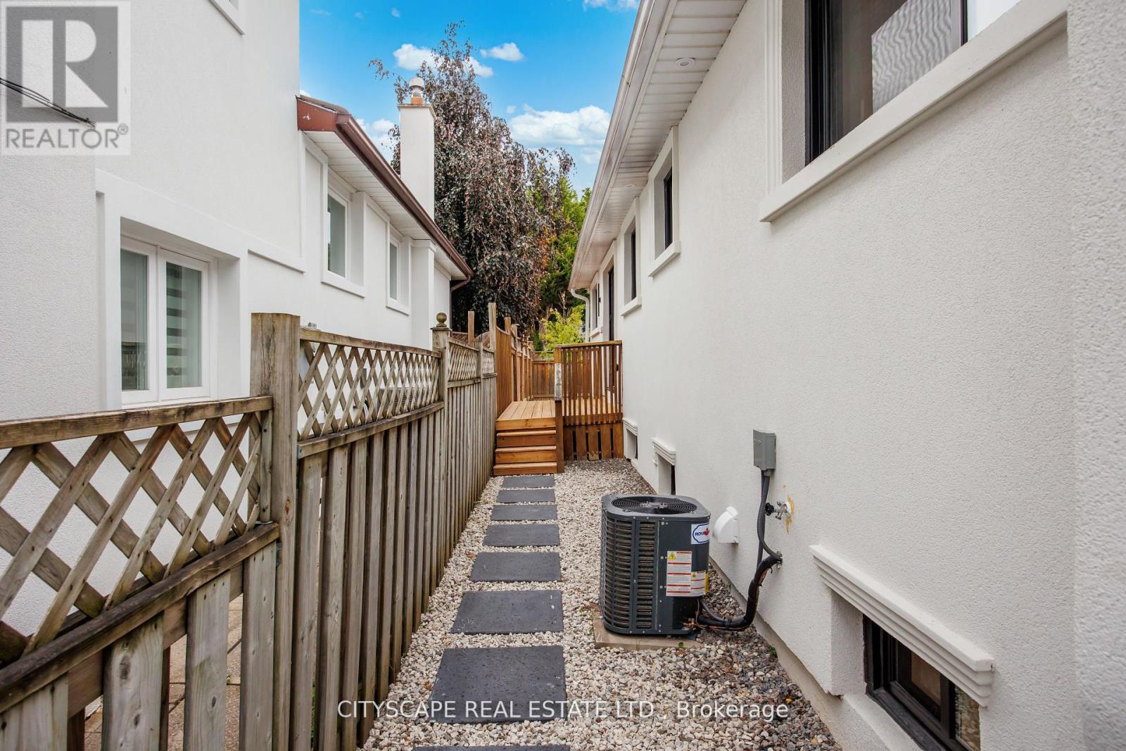 Photo 46 of 6 Portree Crescent, Markham ON