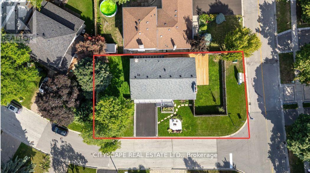 Photo 48 of 6 Portree Crescent, Markham ON
