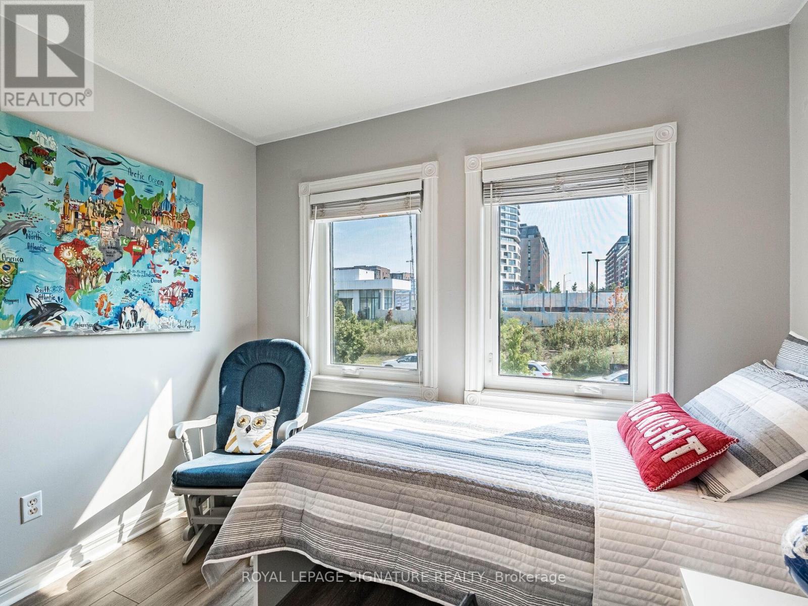 Photo 28 of 152 Lindenshire Avenue, Vaughan ON