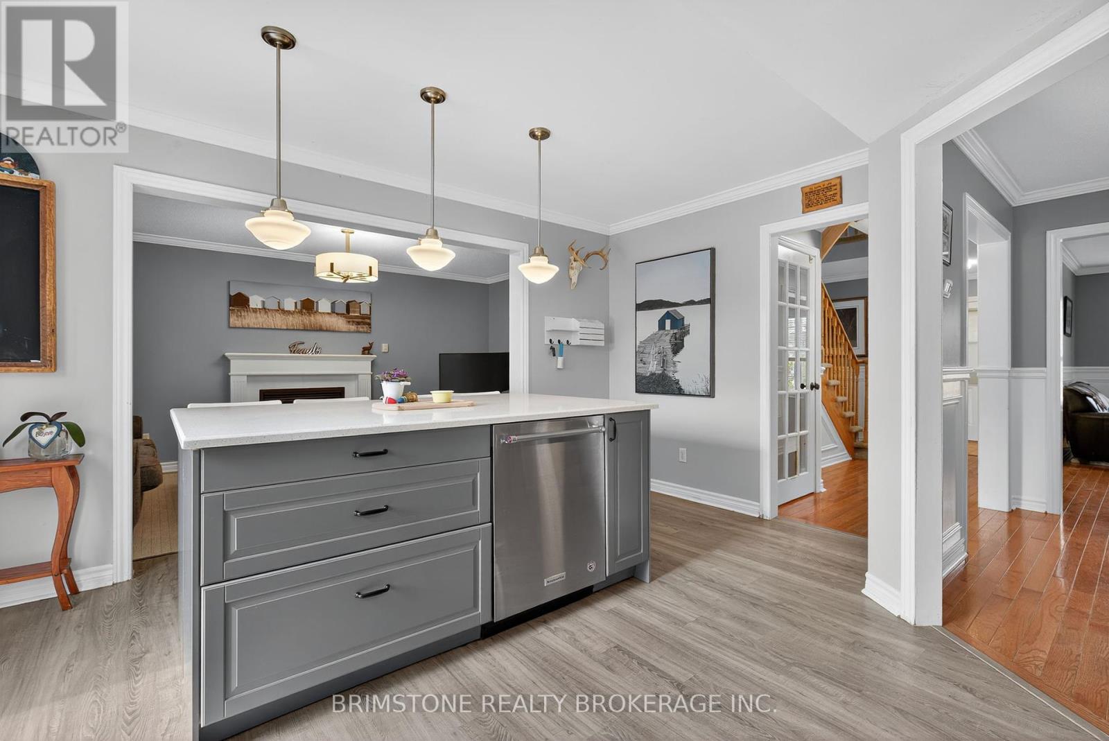 Photo 13 of 116 Bird Street, Barrie ON