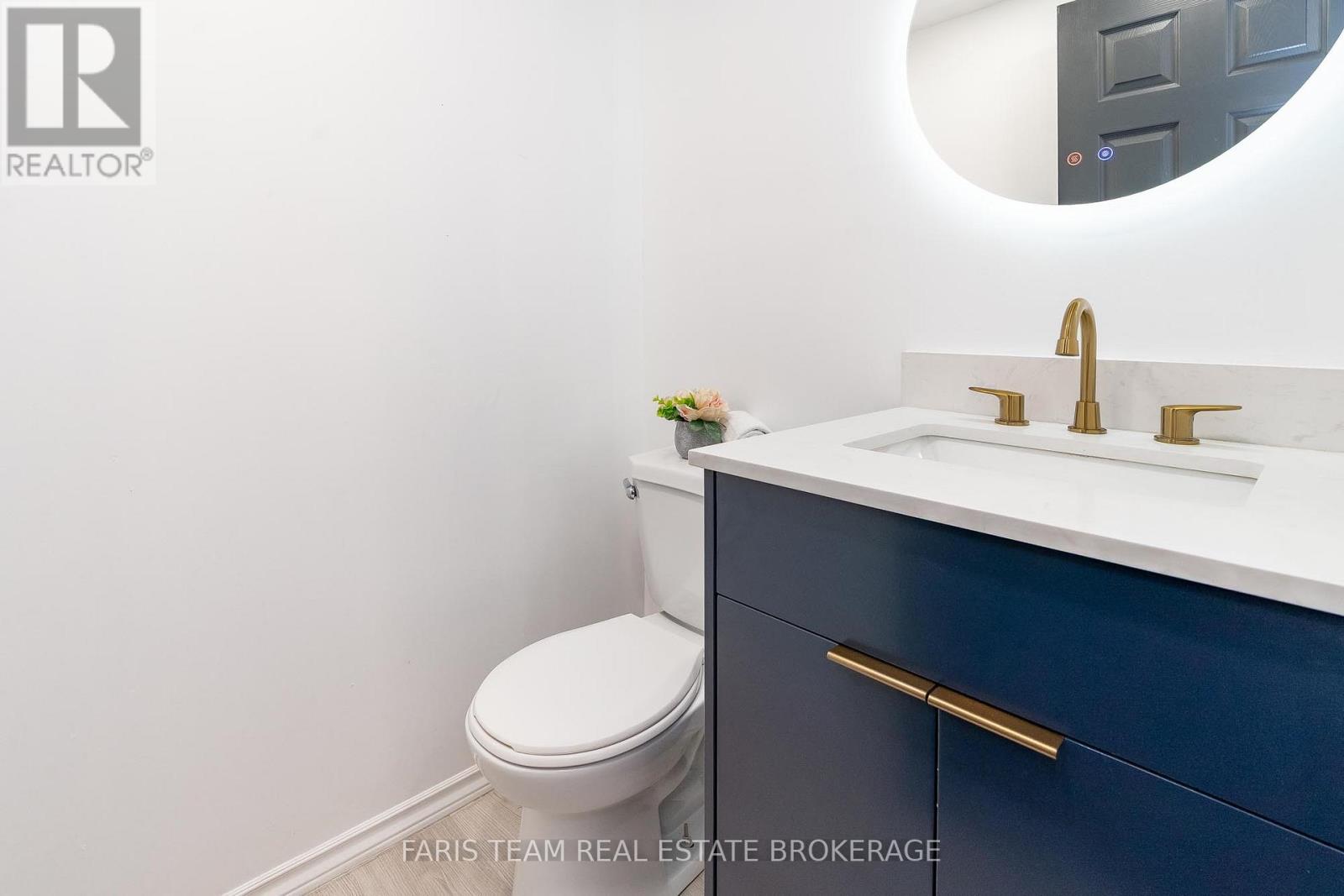 Photo 19 of 20 Glen Cedar Drive, Tiny ON