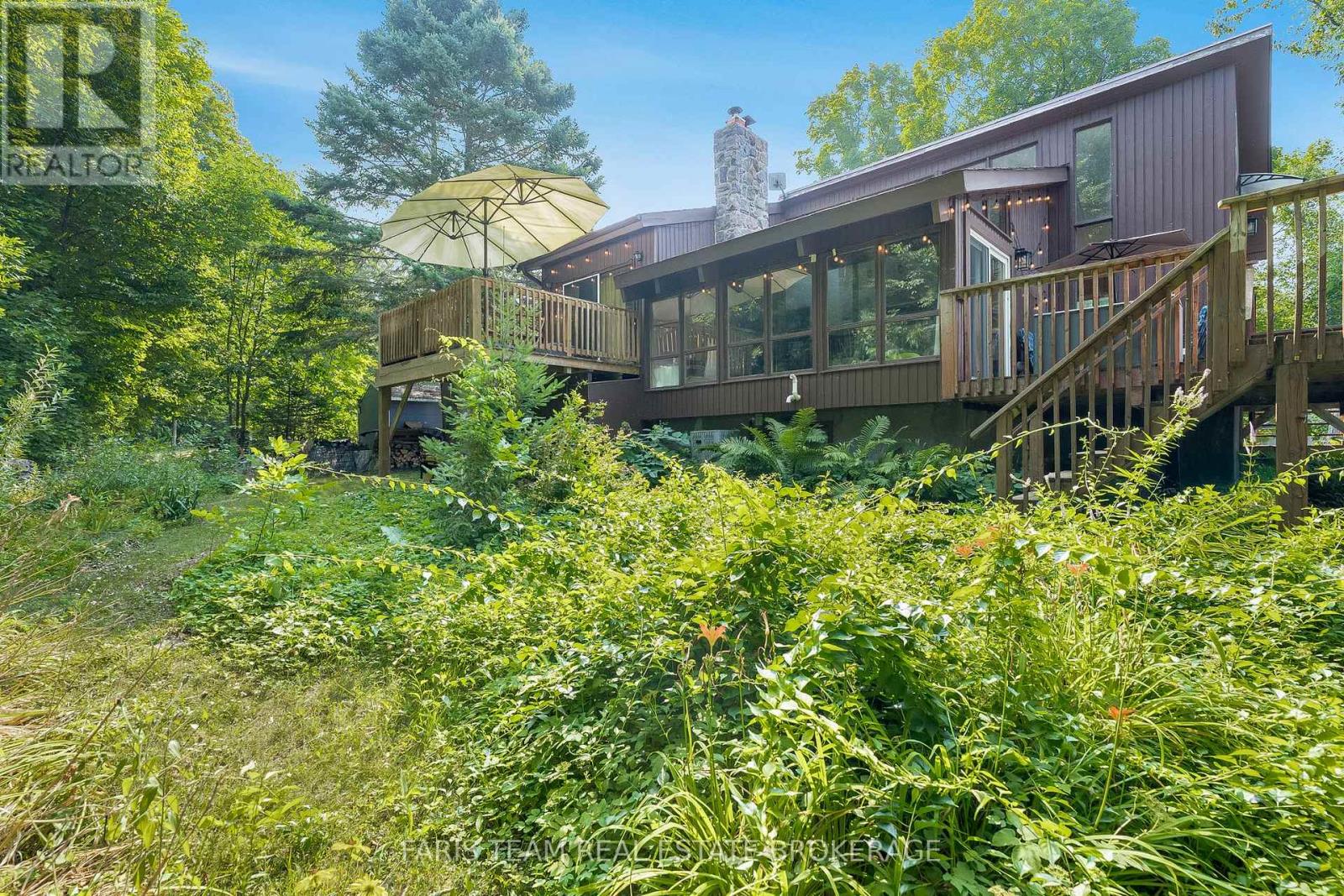 Photo 23 of 20 Glen Cedar Drive, Tiny ON