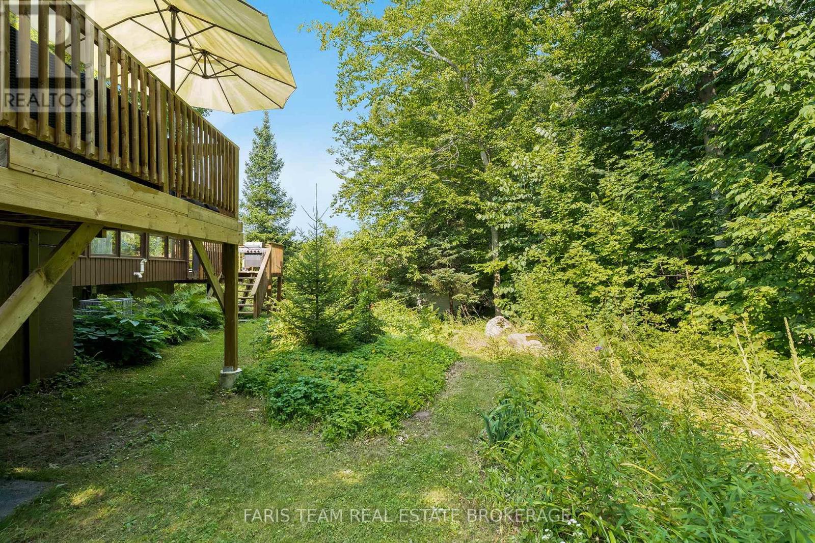 Photo 25 of 20 Glen Cedar Drive, Tiny ON