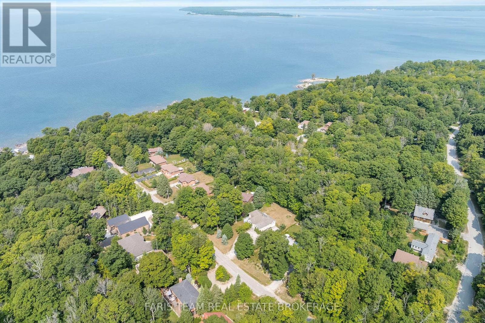 Photo 27 of 20 Glen Cedar Drive, Tiny ON
