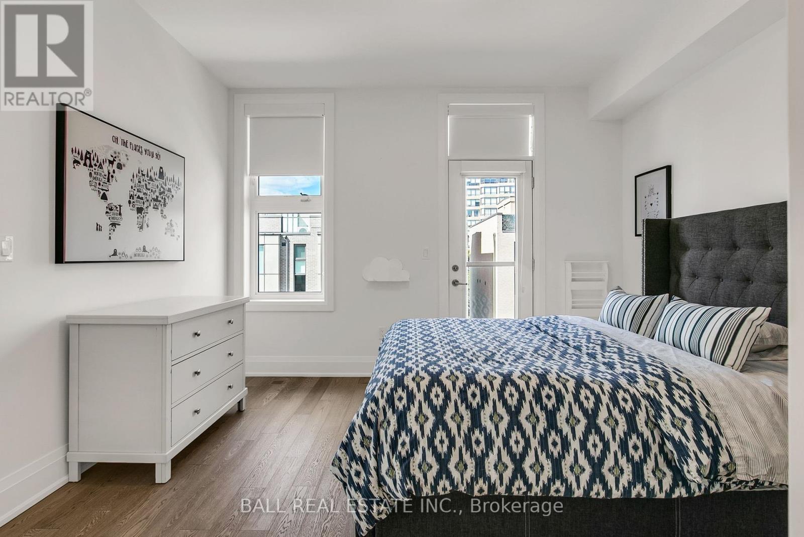 Photo 29 of 255 Smallwood Circle, Vaughan ON