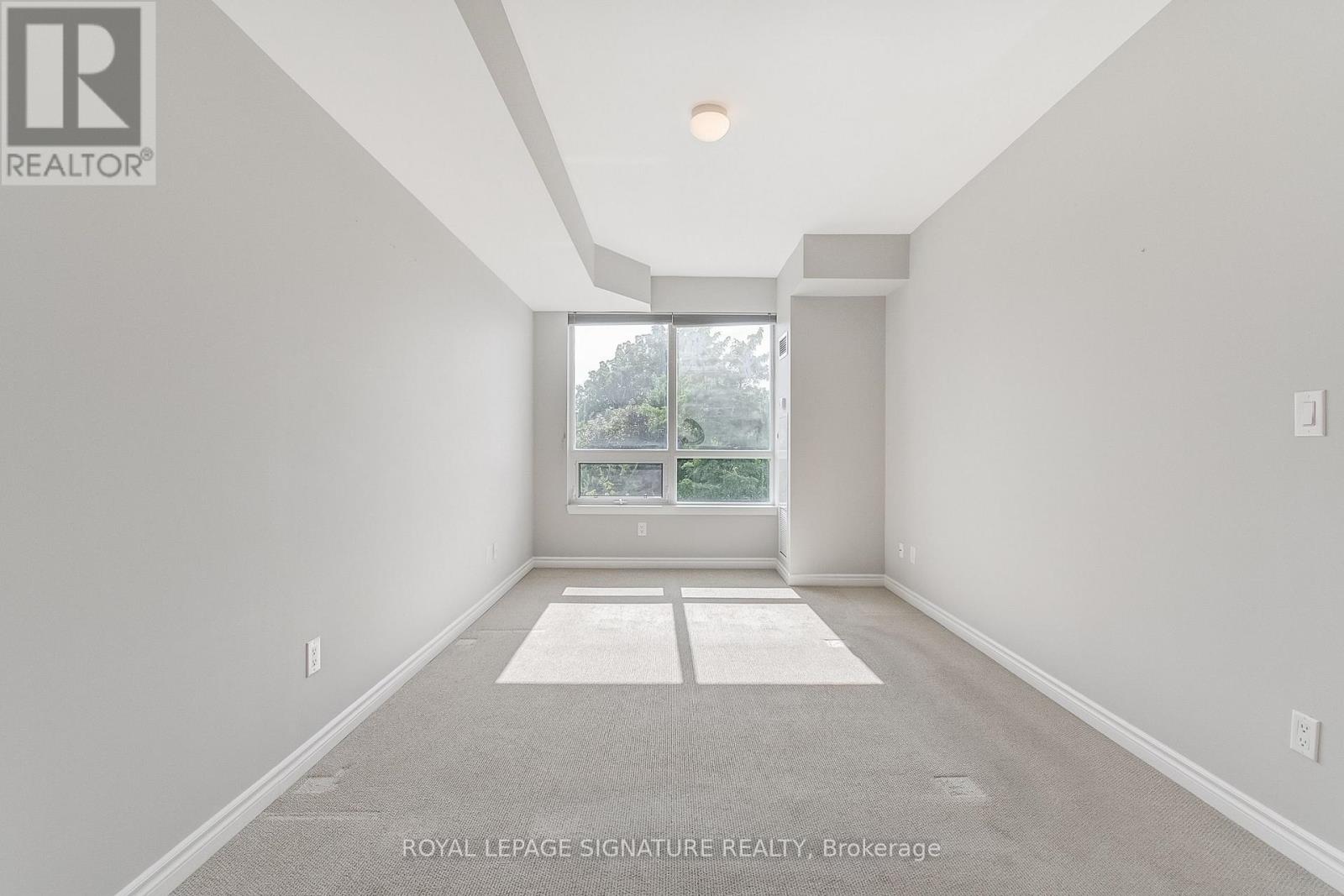 Photo 23 of 320 3865 Lake Shore Boulevard W, Toronto ON
