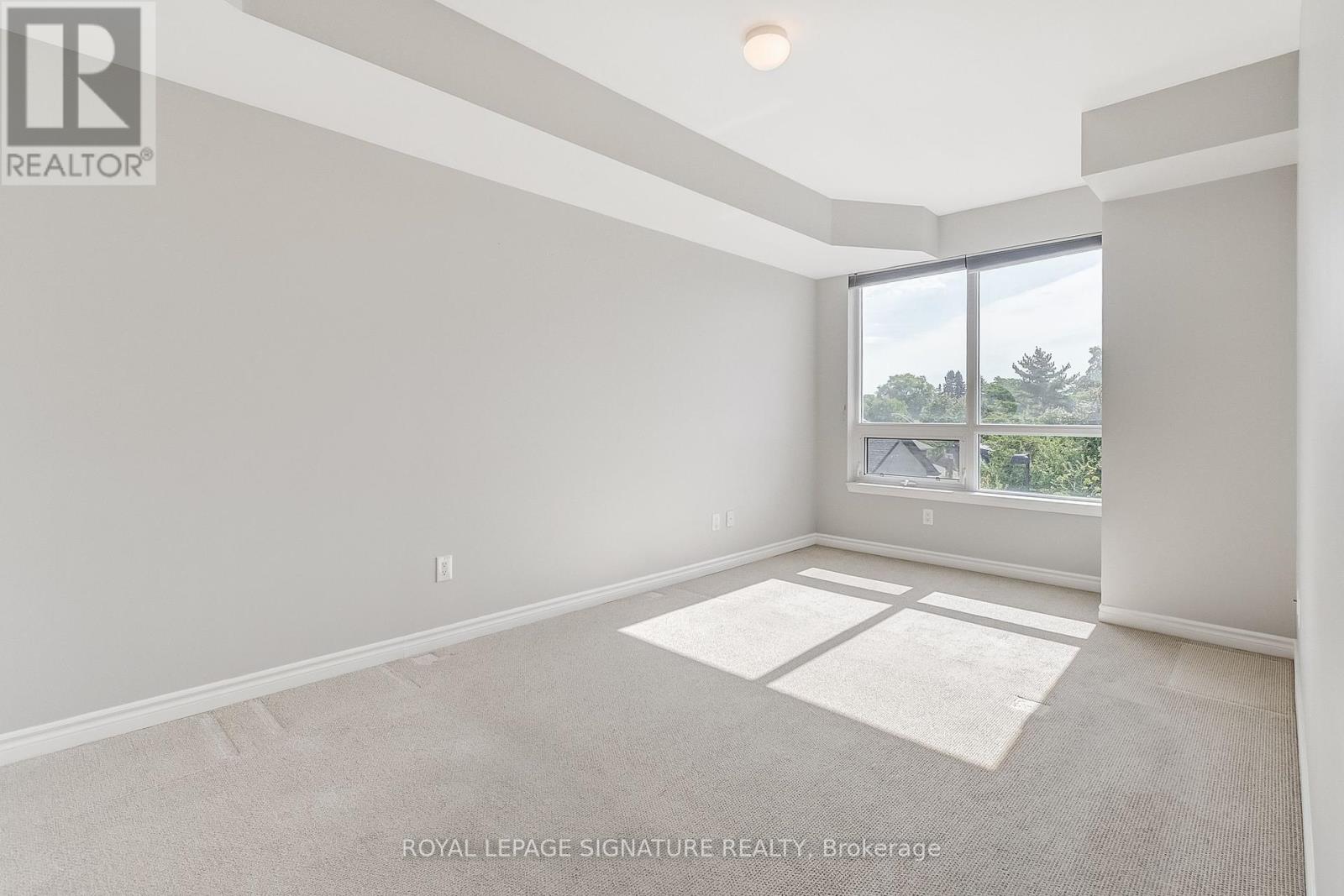 Photo 26 of 320 3865 Lake Shore Boulevard W, Toronto ON