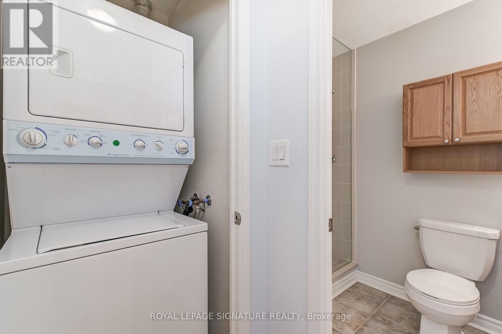 Photo 30 of 320 3865 Lake Shore Boulevard W, Toronto ON