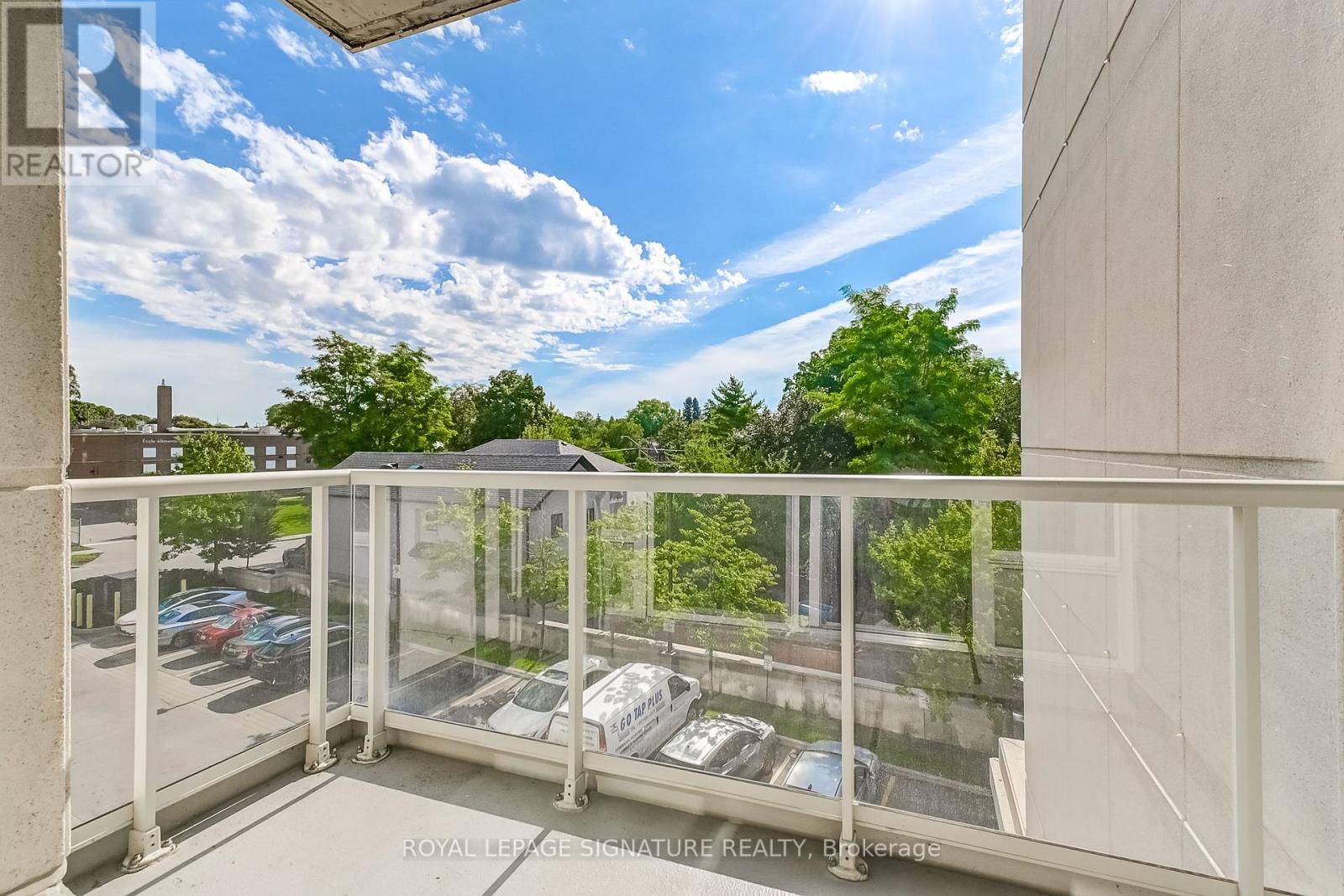 Photo 32 of 320 3865 Lake Shore Boulevard W, Toronto ON