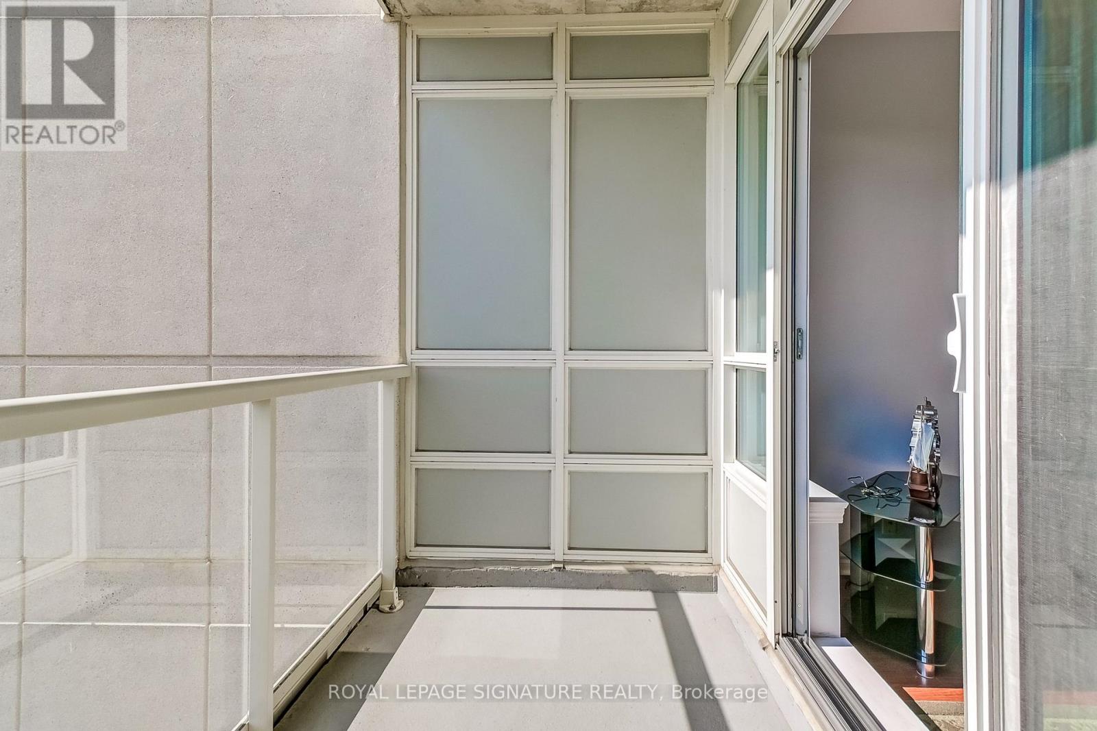 Photo 33 of 320 3865 Lake Shore Boulevard W, Toronto ON