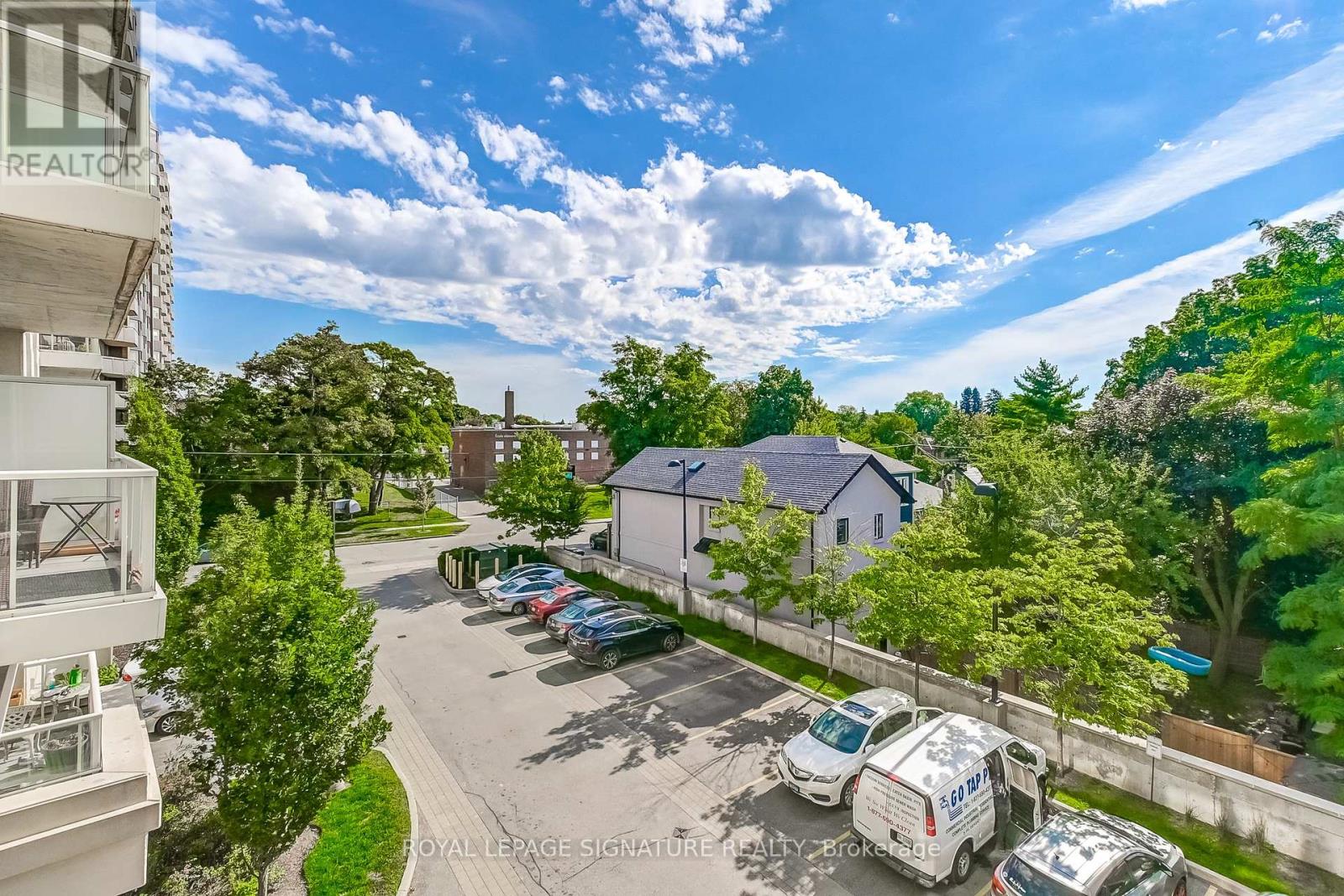 Photo 34 of 320 3865 Lake Shore Boulevard W, Toronto ON