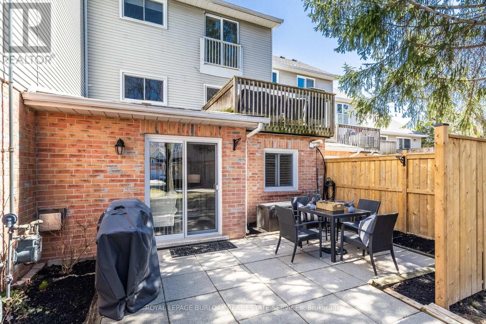 Photo 32 of 102 2110 Cleaver Avenue, Burlington ON