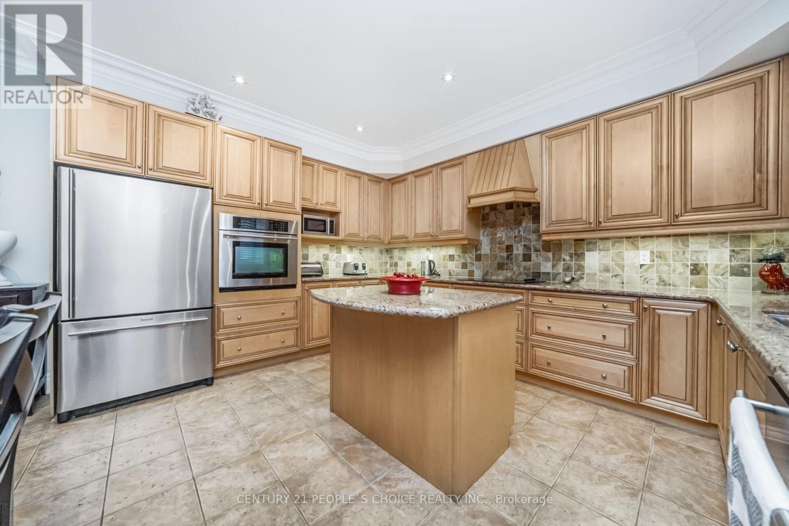 Photo 18 of 28 Coin Street, Brampton ON
