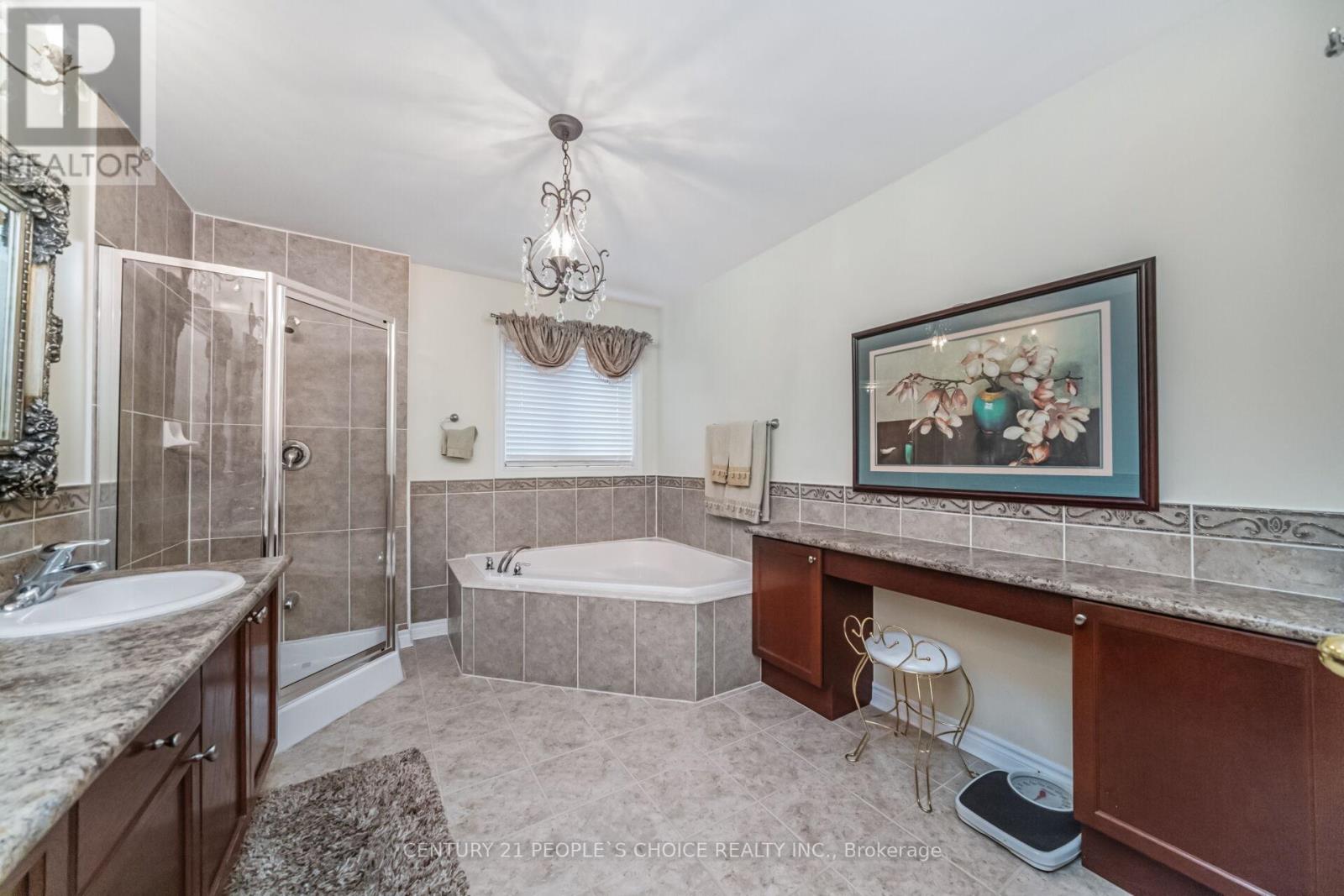 Photo 30 of 28 Coin Street, Brampton ON