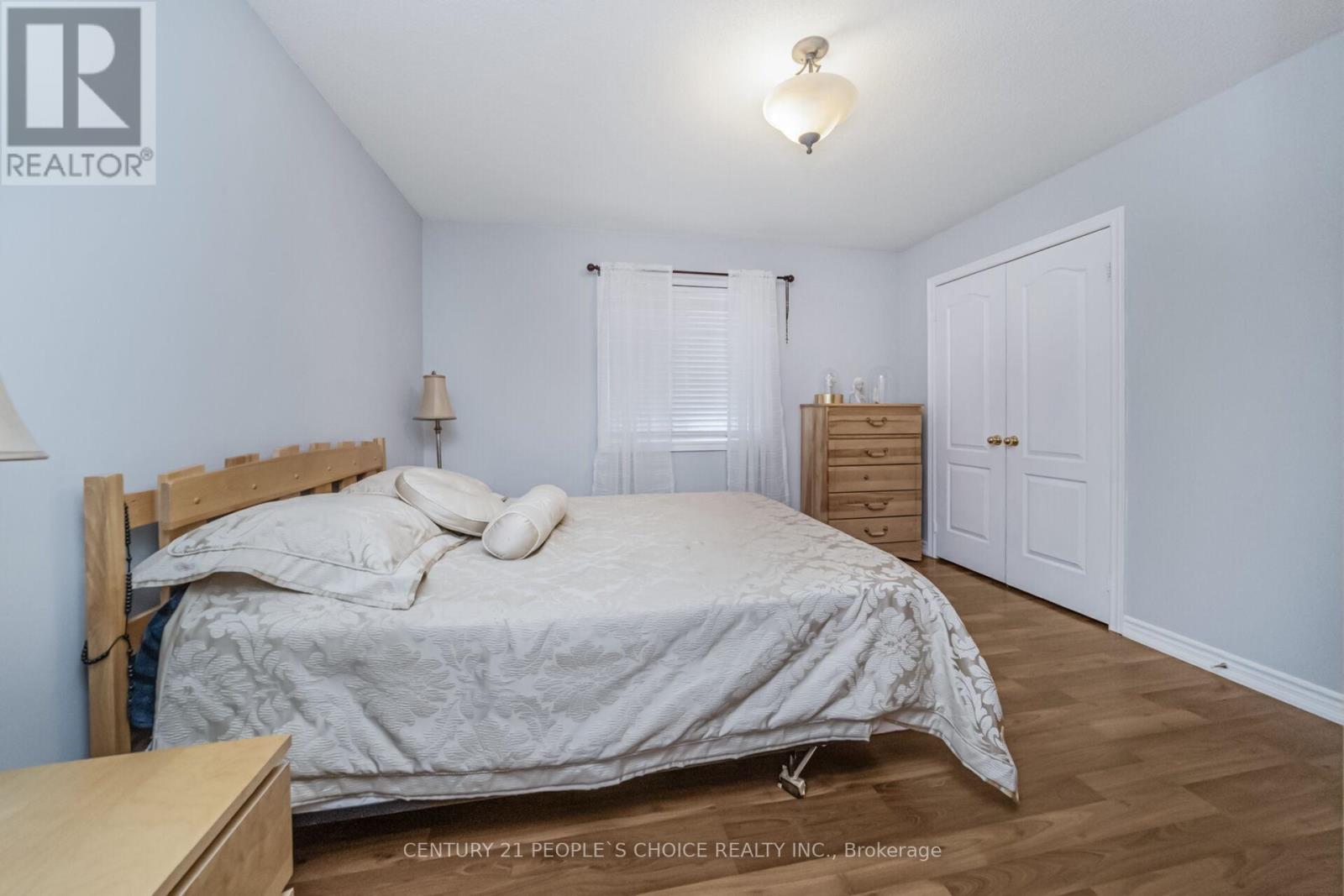 Photo 33 of 28 Coin Street, Brampton ON