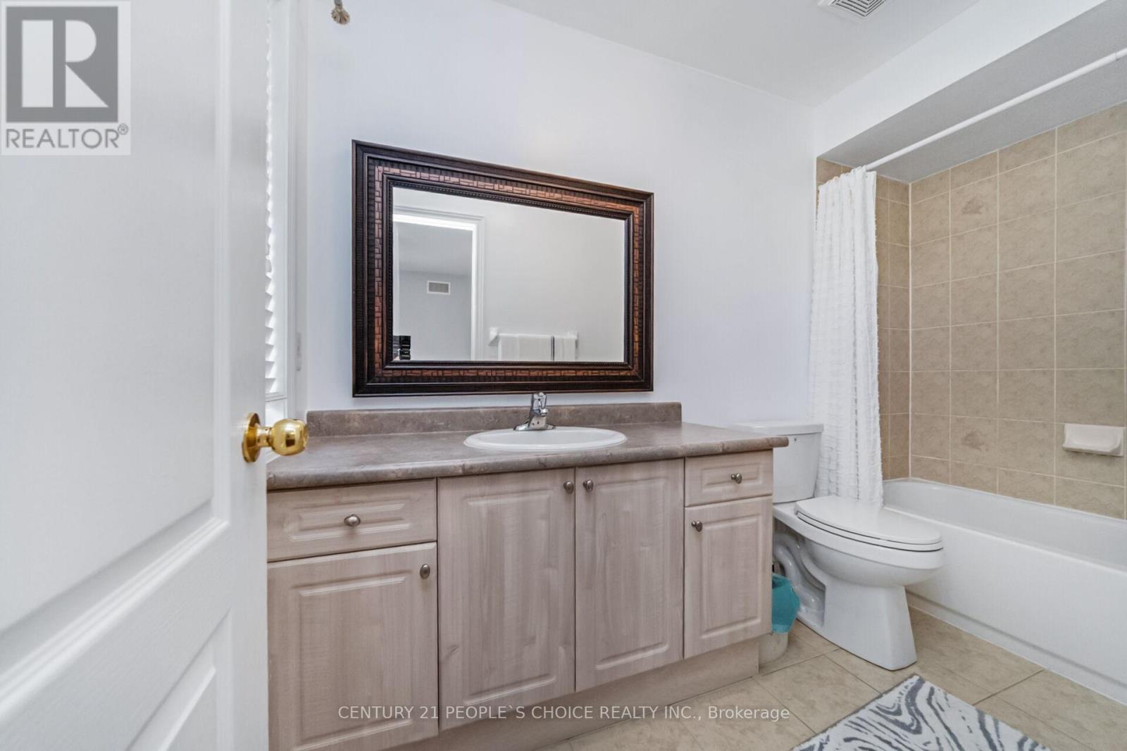 Photo 41 of 28 Coin Street, Brampton ON