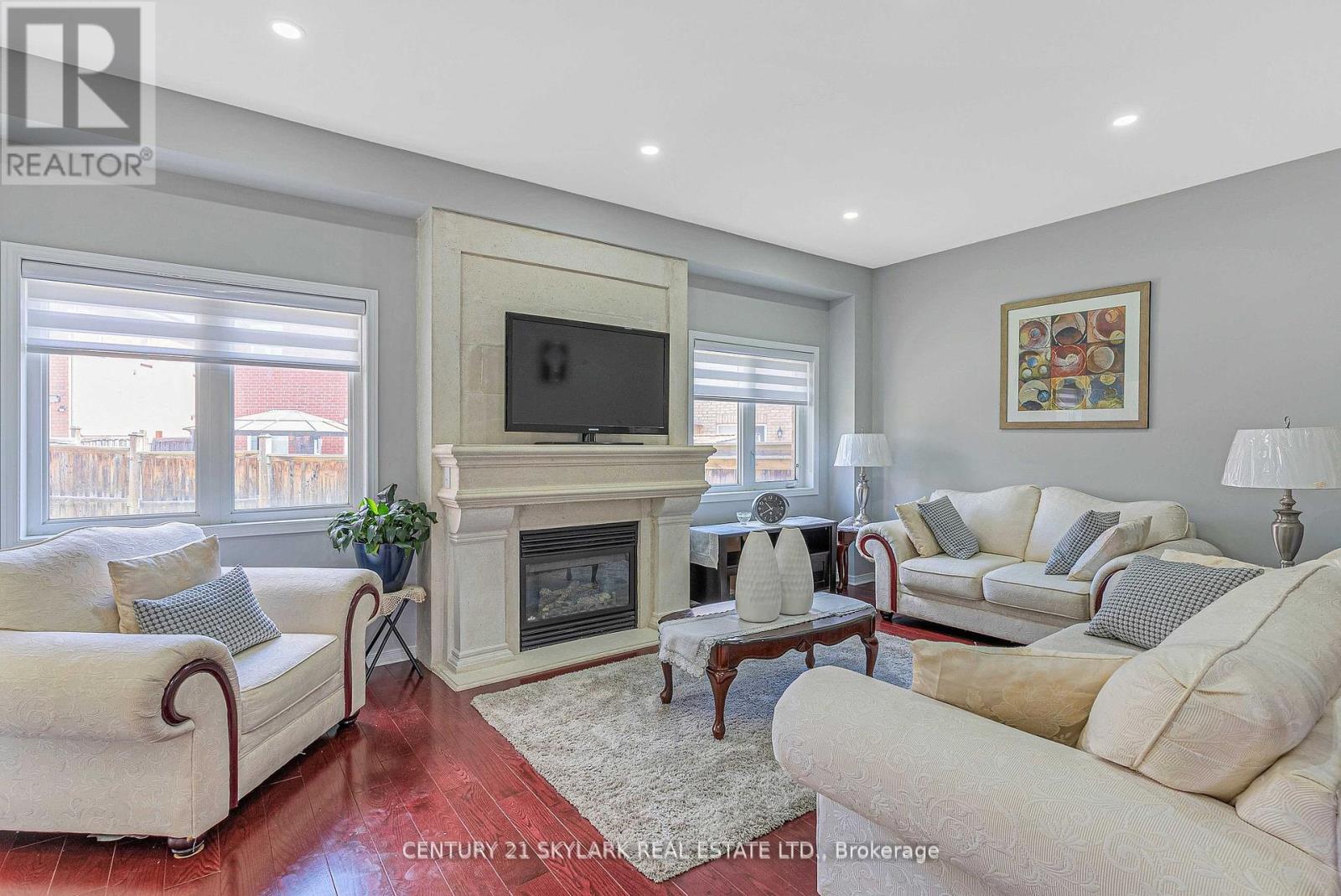 Photo 12 of 13 Ledgerock Road, Brampton ON