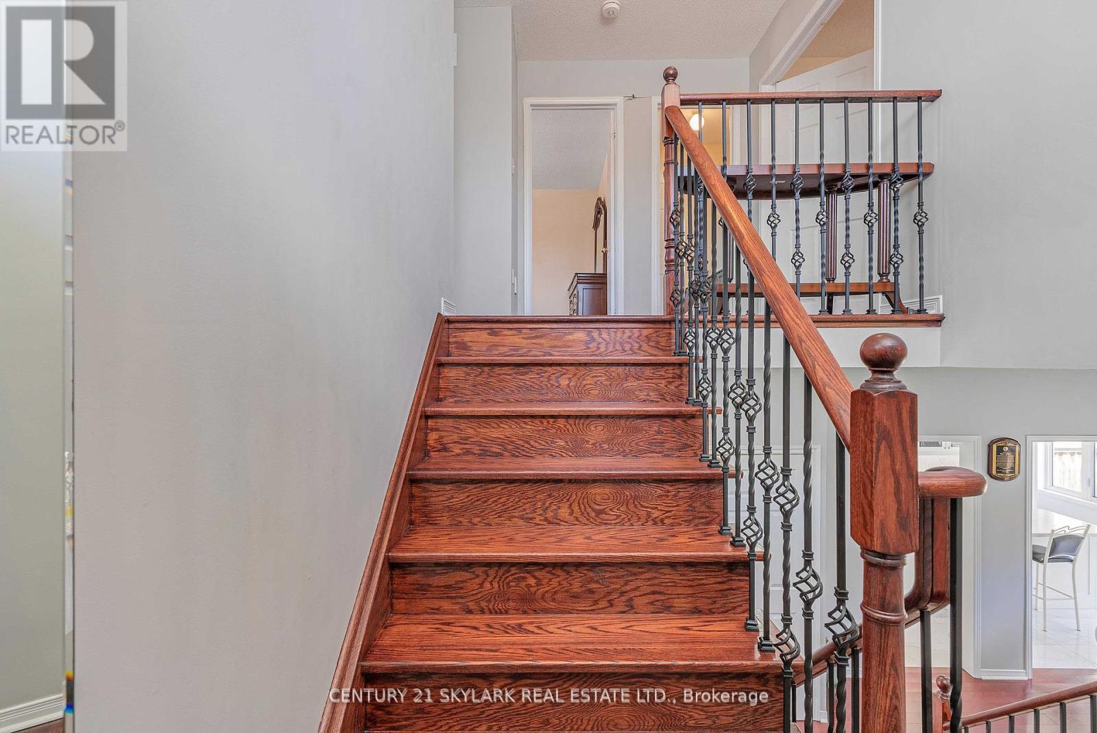 Photo 22 of 13 Ledgerock Road, Brampton ON