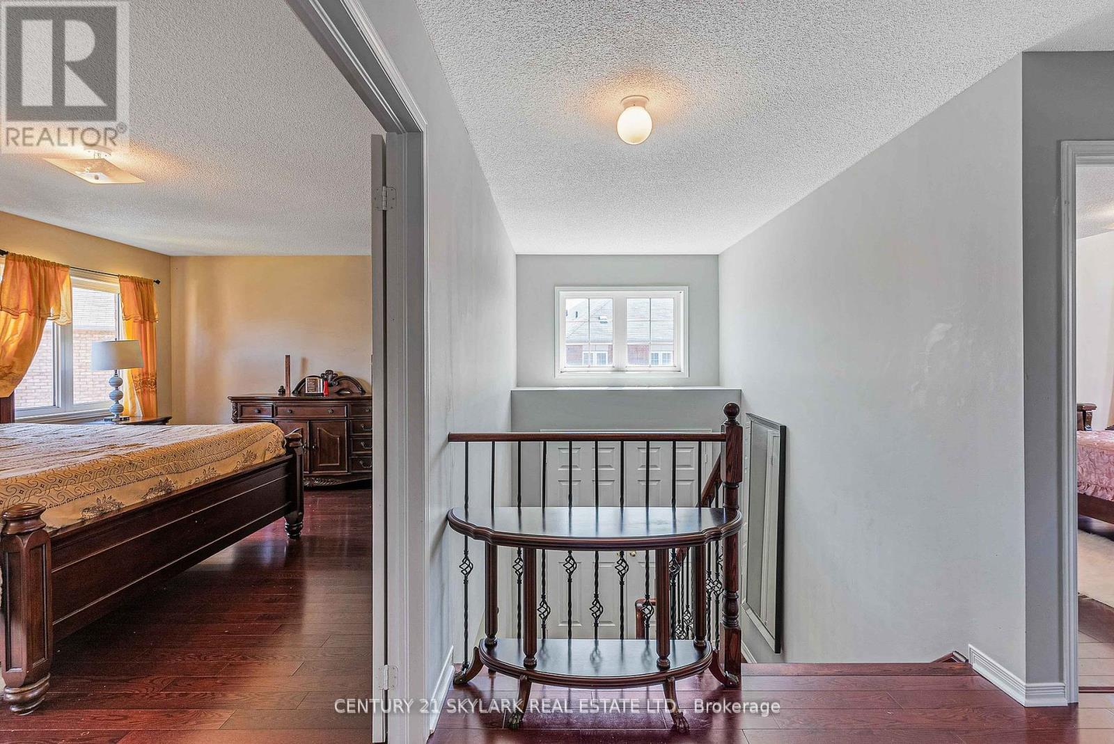 Photo 23 of 13 Ledgerock Road, Brampton ON