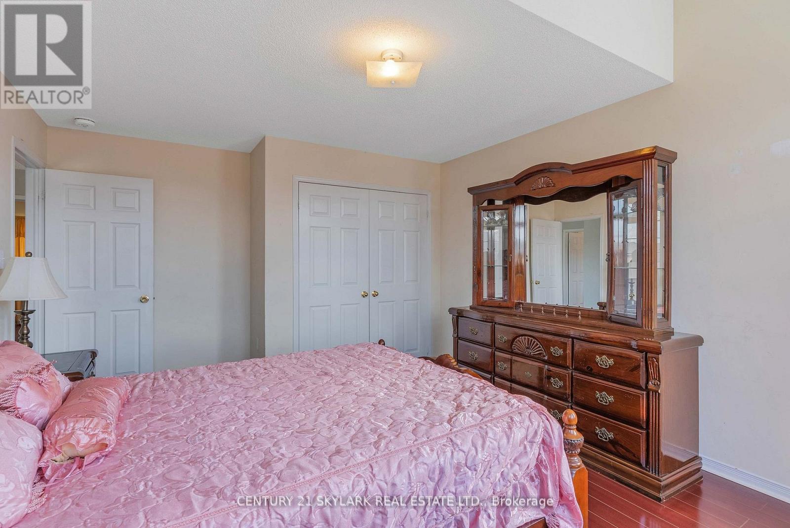 Photo 27 of 13 Ledgerock Road, Brampton ON