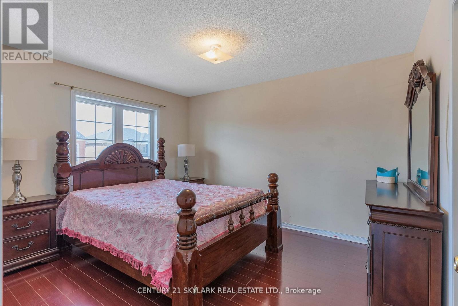 Photo 29 of 13 Ledgerock Road, Brampton ON