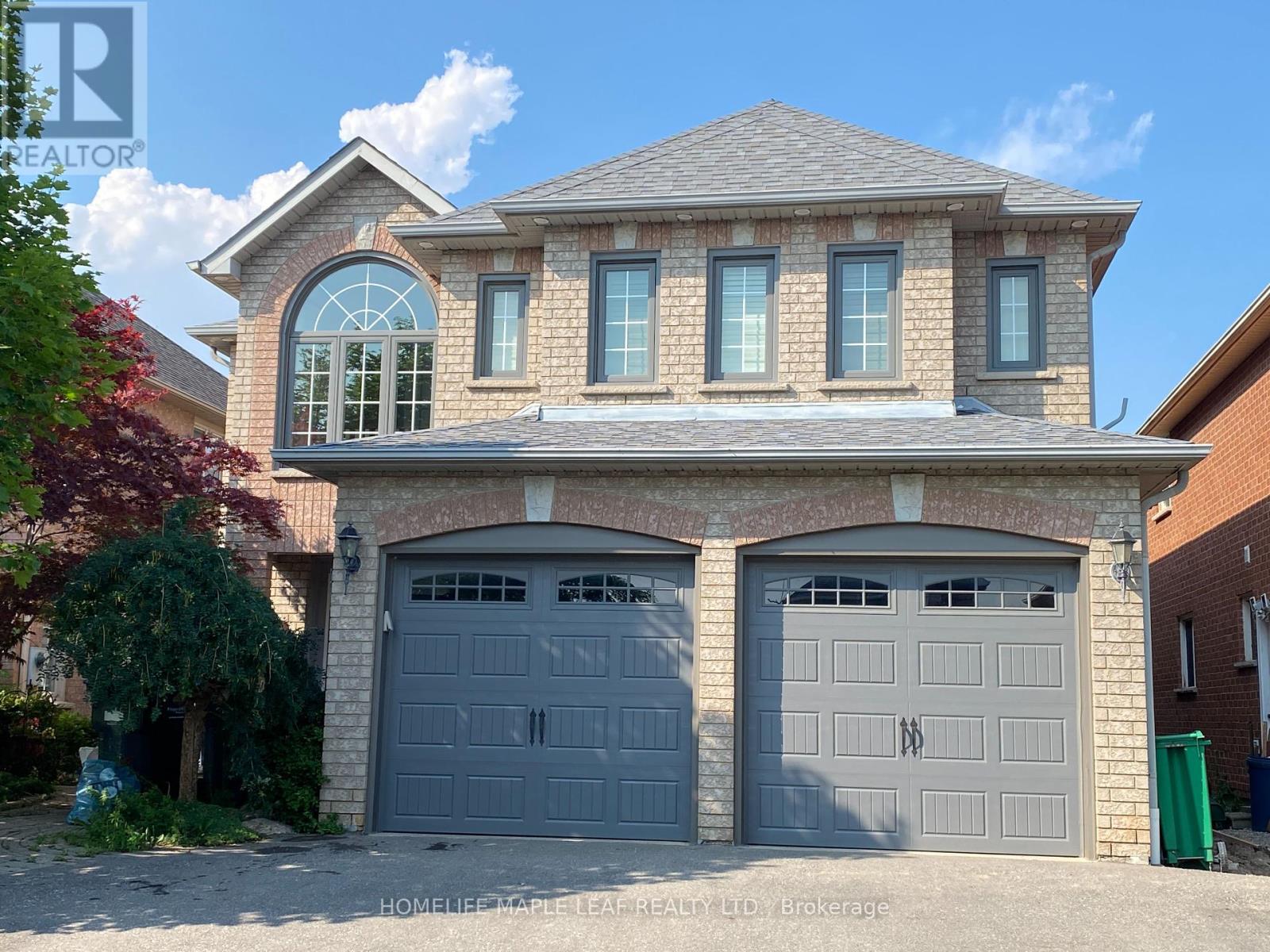 Photo 1 of 7266 Sandhurst Drive N, Mississauga ON