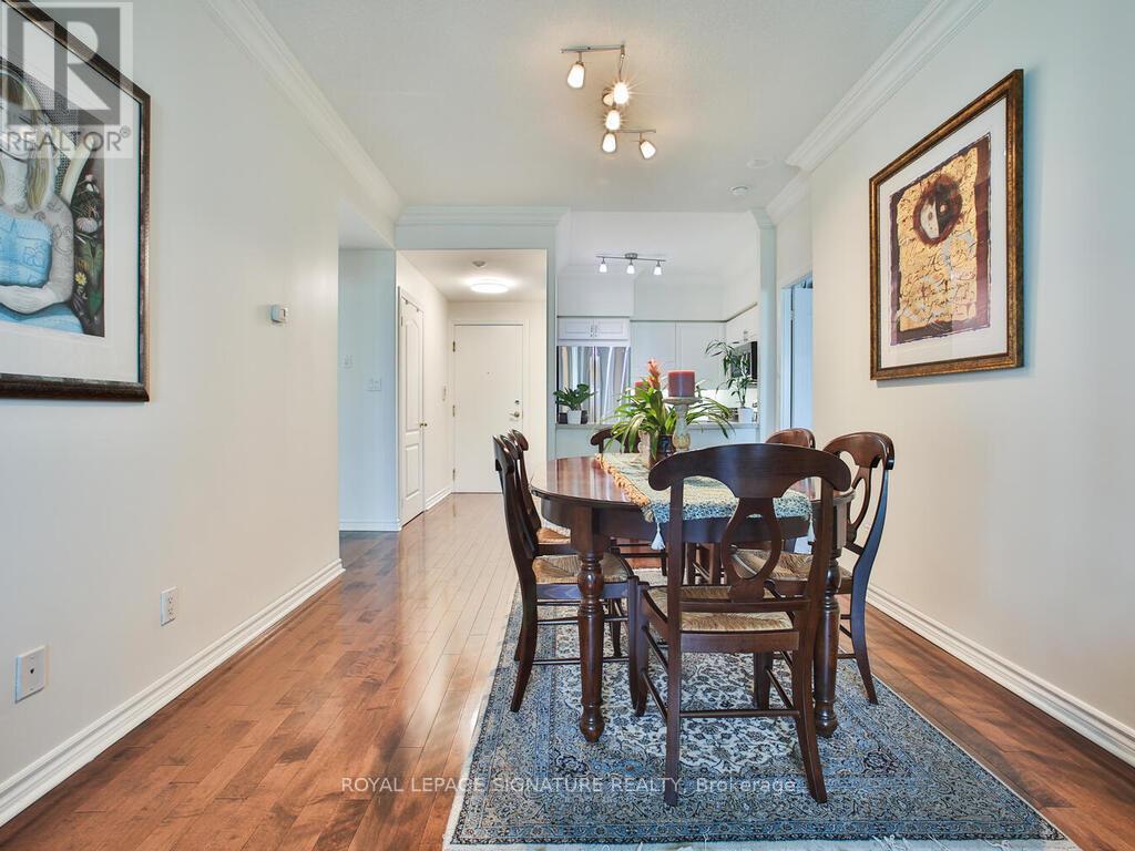 Photo 14 of 719 2111 Lake Shore Boulevard, Toronto ON