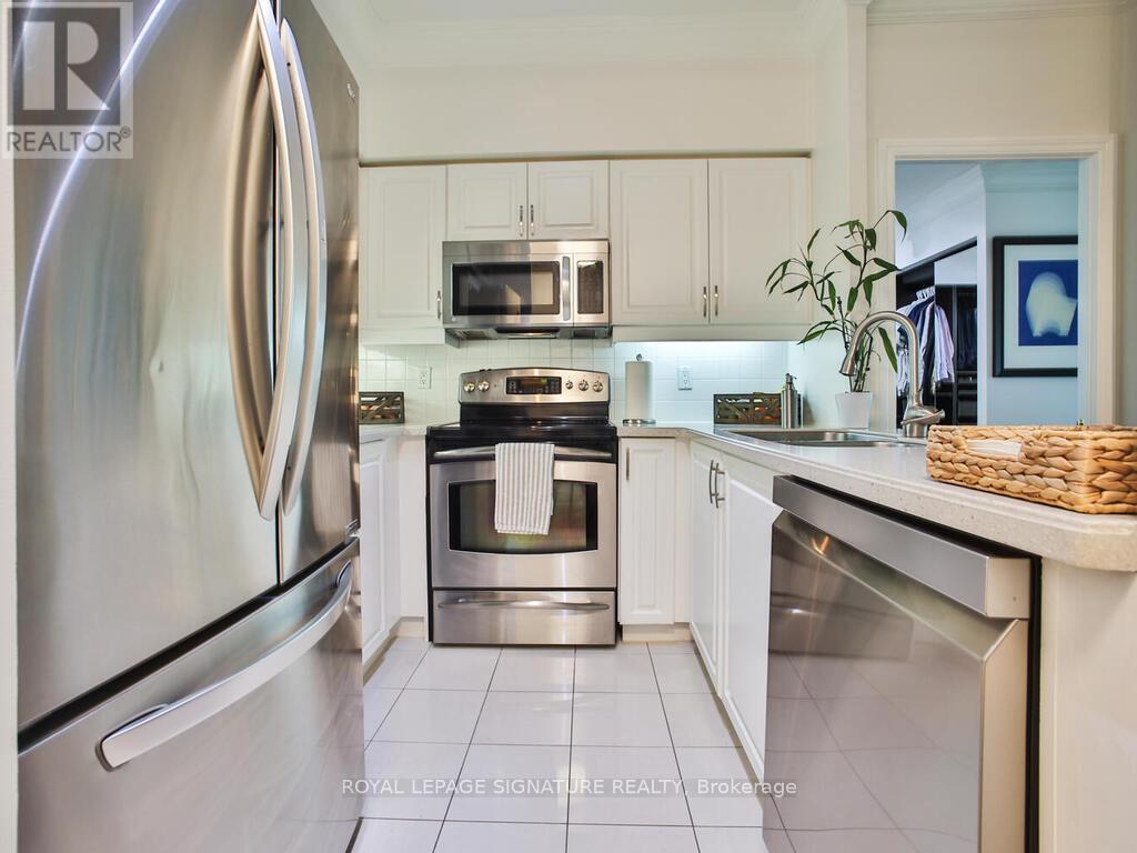 Photo 17 of 719 2111 Lake Shore Boulevard, Toronto ON