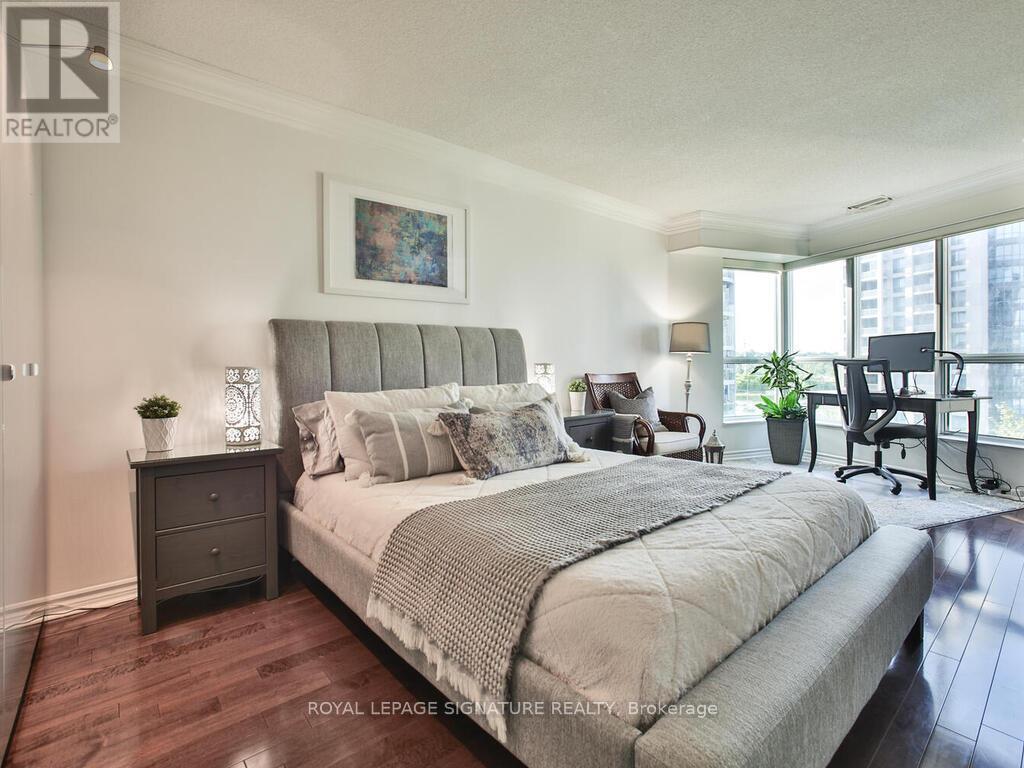 Photo 18 of 719 2111 Lake Shore Boulevard, Toronto ON