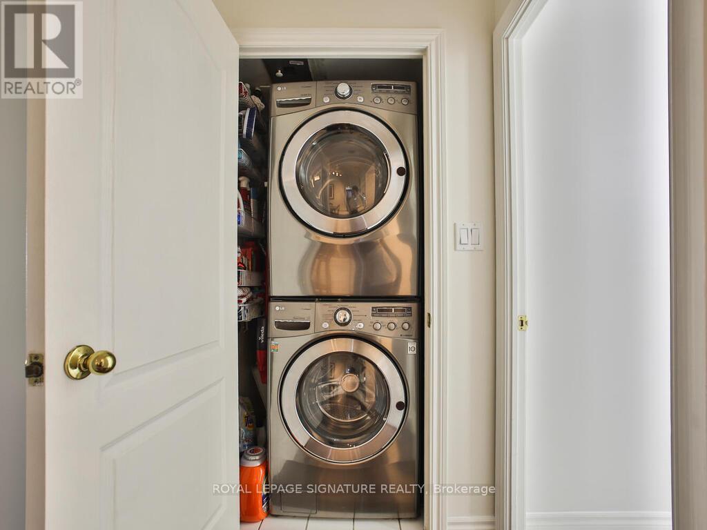 Photo 27 of 719 2111 Lake Shore Boulevard, Toronto ON