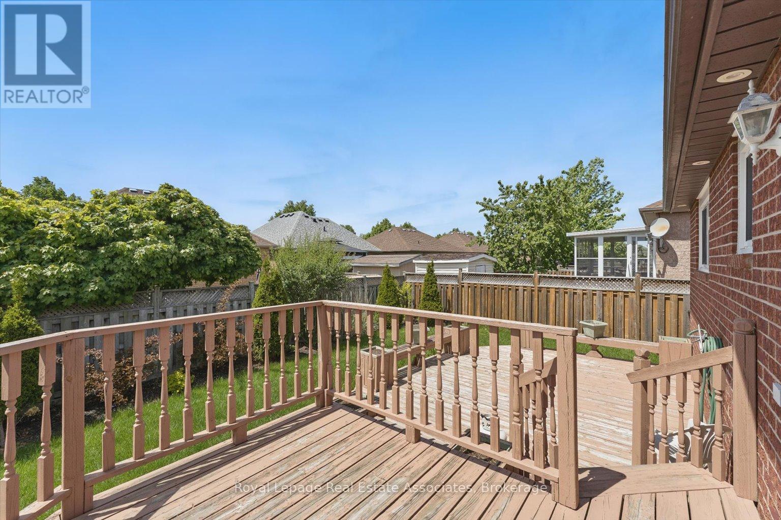 Photo 30 of 65 Summerfield Crescent, Brampton ON