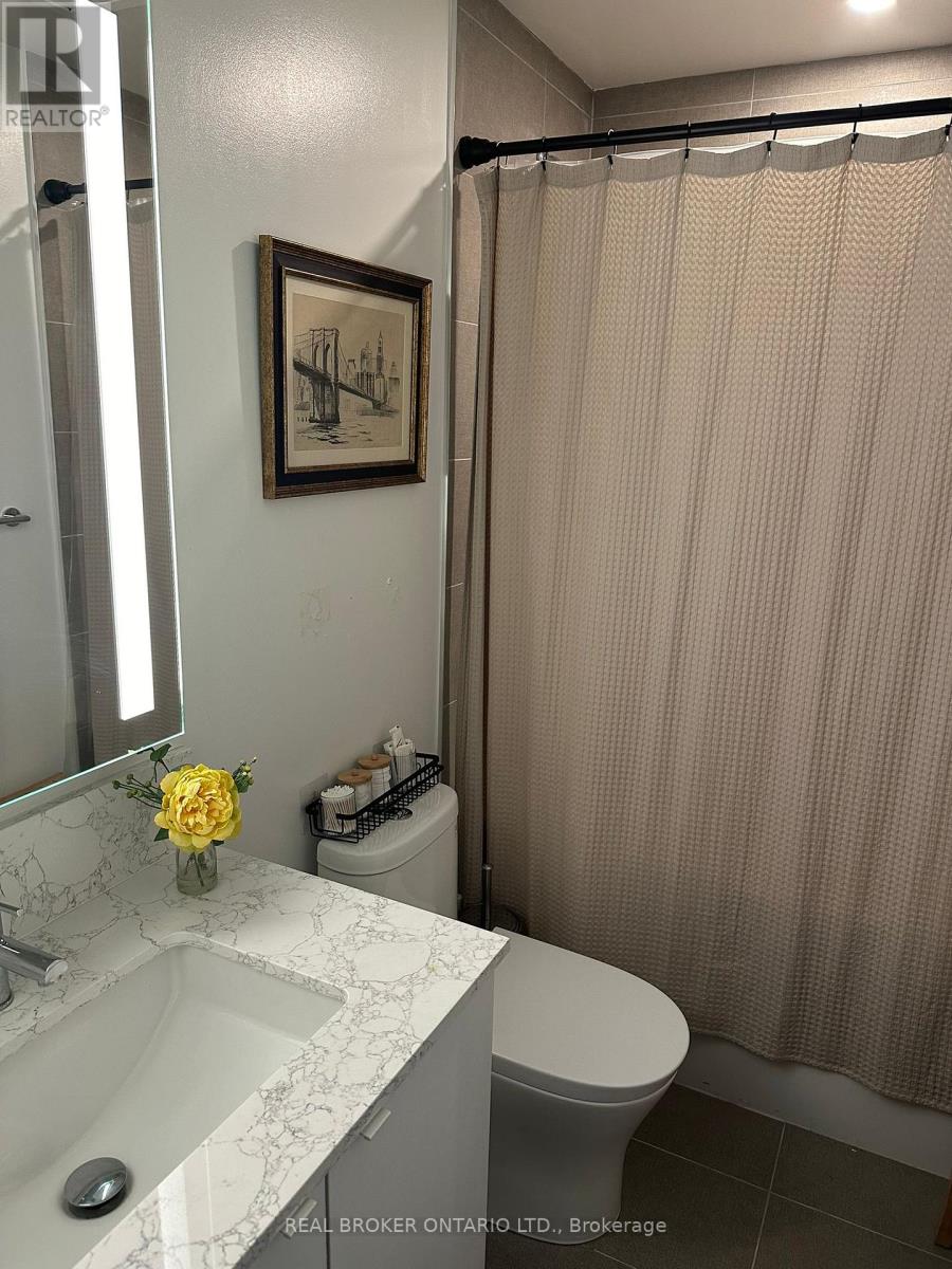 Photo 16 of 820 270 Dufferin Street, Toronto ON