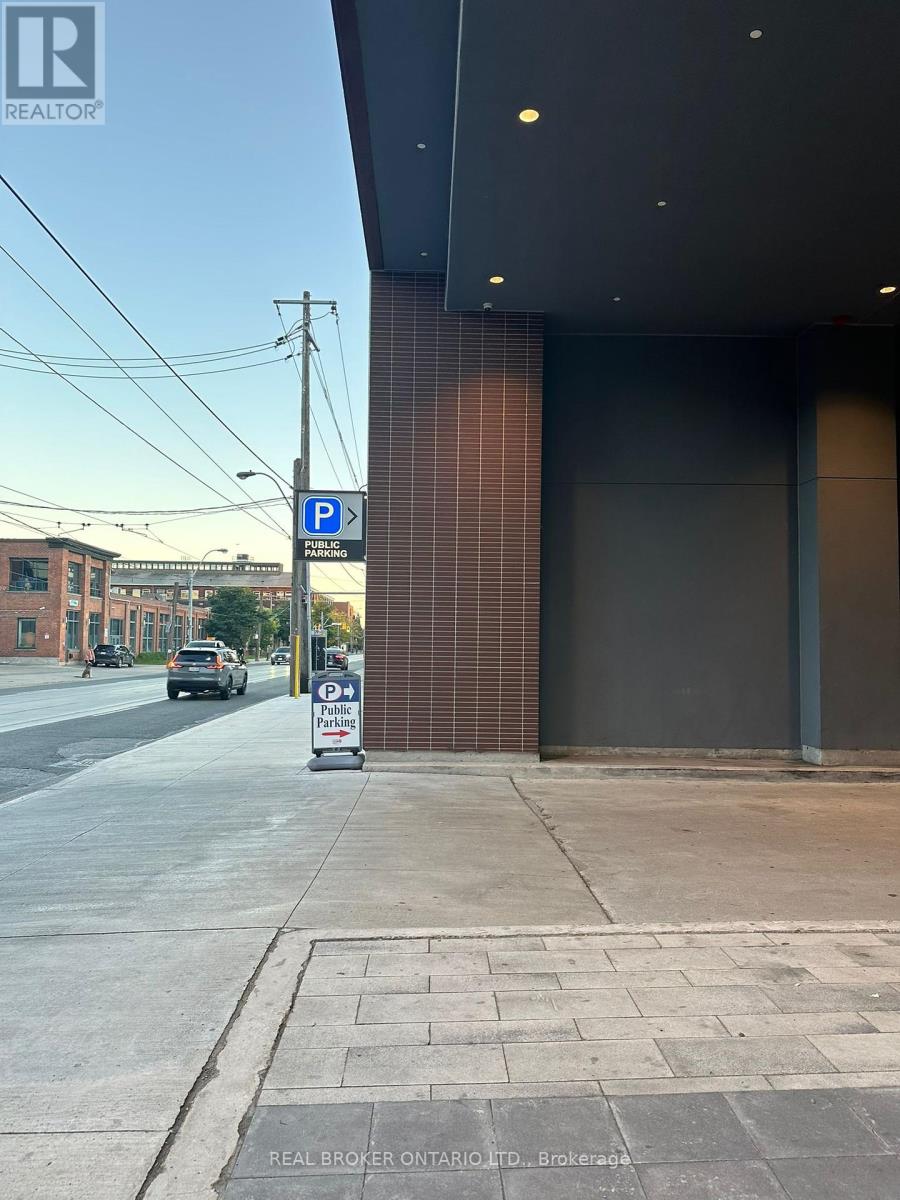 Photo 26 of 820 270 Dufferin Street, Toronto ON