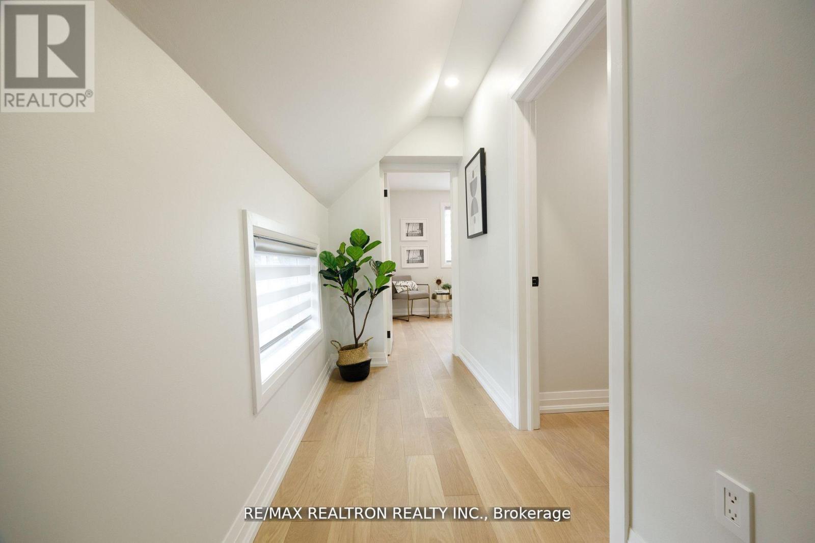 Photo 16 of 77 Hatherley Road, Toronto ON