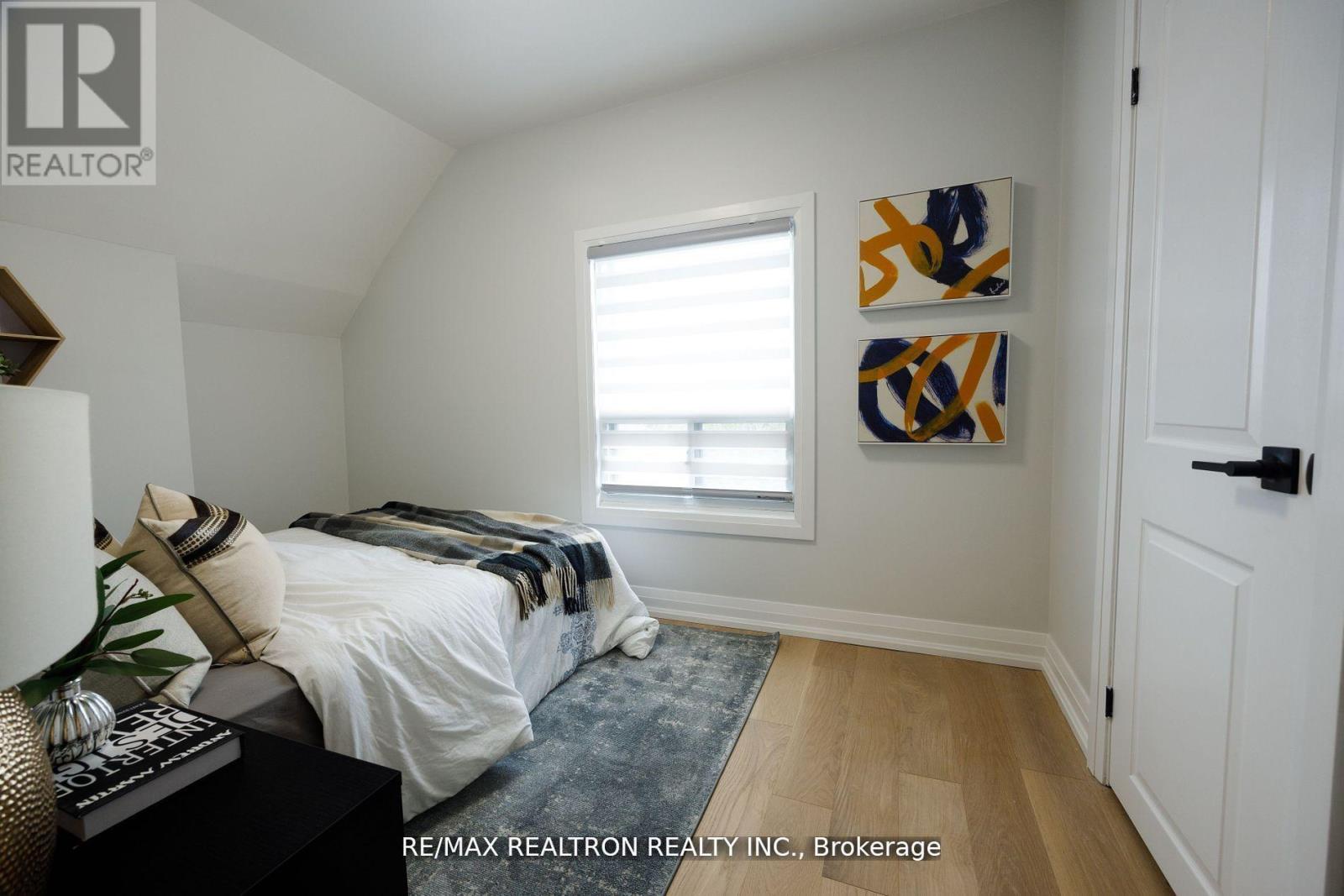 Photo 20 of 77 Hatherley Road, Toronto ON