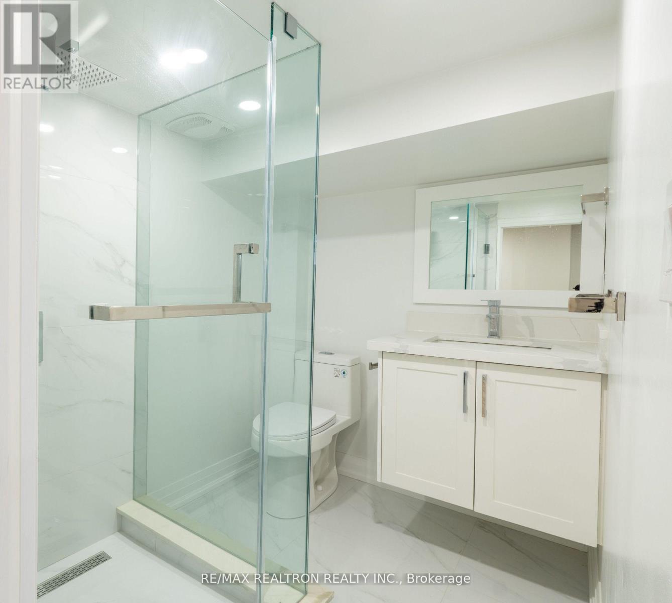 Photo 23 of 77 Hatherley Road, Toronto ON
