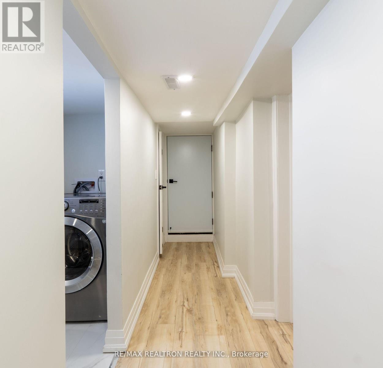 Photo 28 of 77 Hatherley Road, Toronto ON