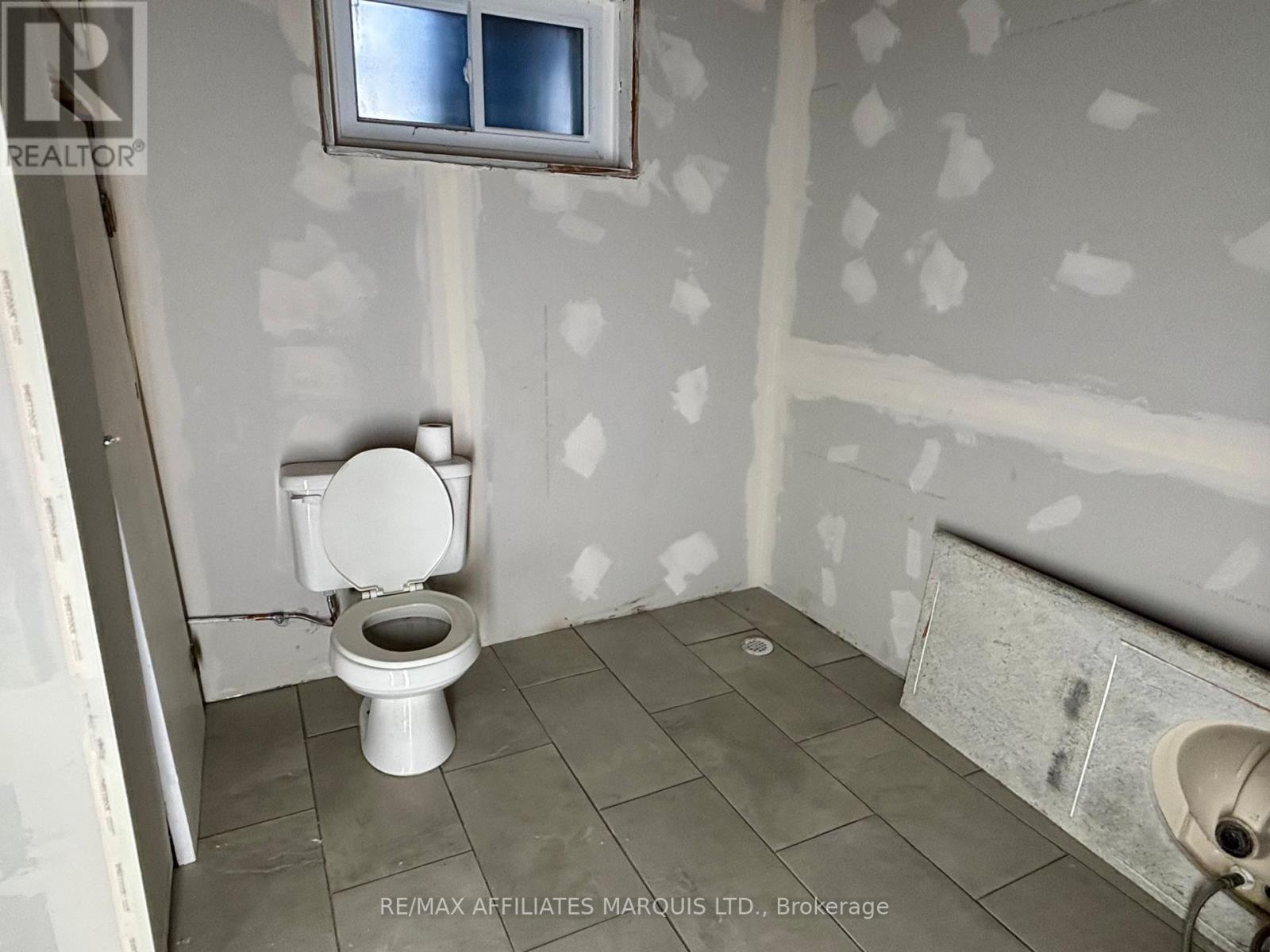 Photo 22 of 1005 Leonard Avenue, Cornwall ON
