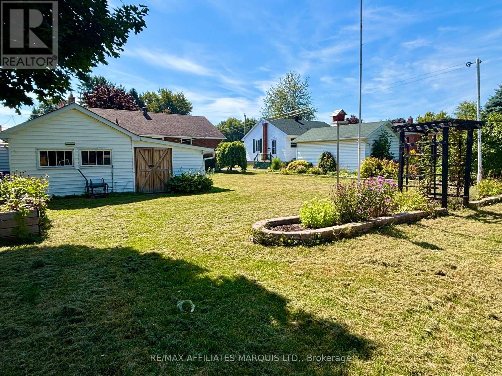 Photo 28 of 1005 Leonard Avenue, Cornwall ON